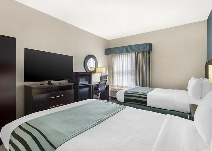 Western North Hotel 3*