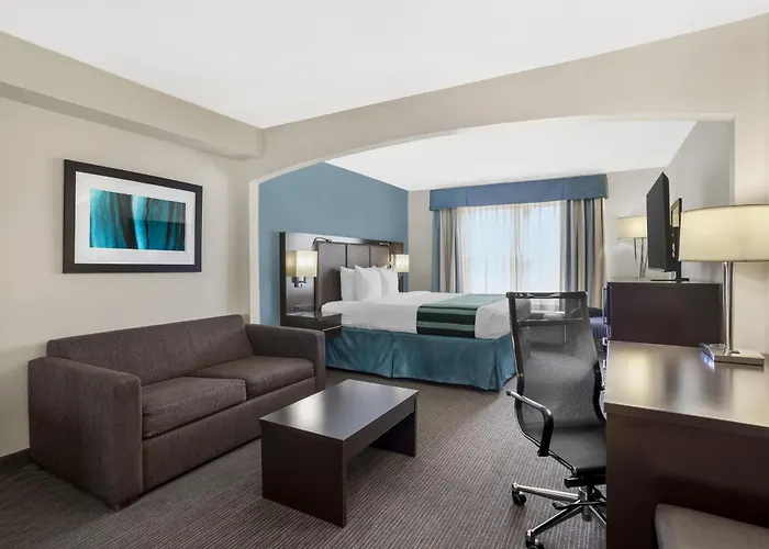 Western North Hotel 3*